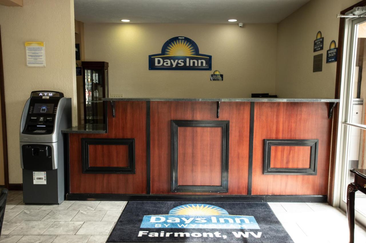 Days Inn By Wyndham Fairmont Kültér fotó
